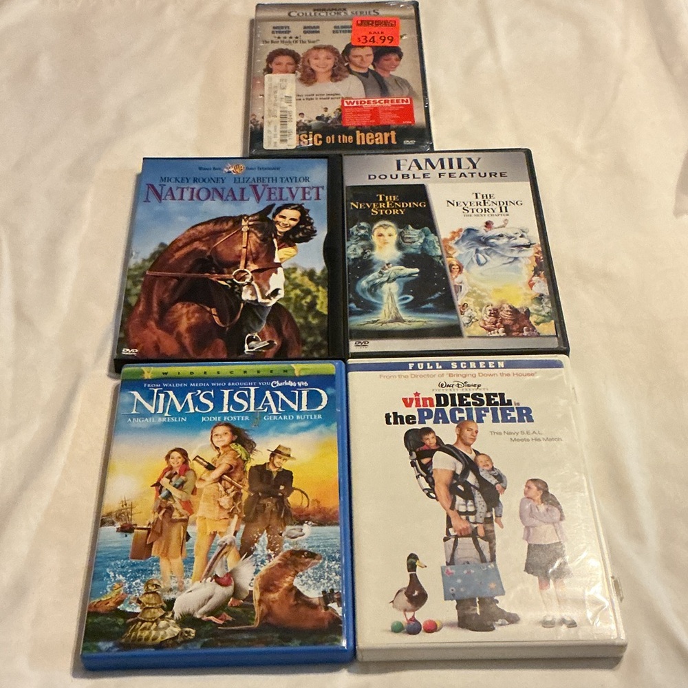 Assorted Family Movie DVD Collection - set of 5